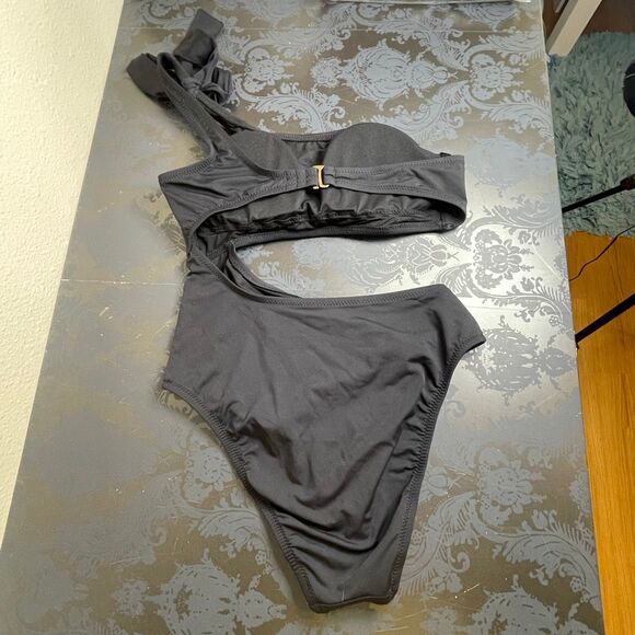 Shade & Shore Women's One Shoulder Bow Cut Out One Piece Swimsuit Black Size Med - Picture 6 of 10